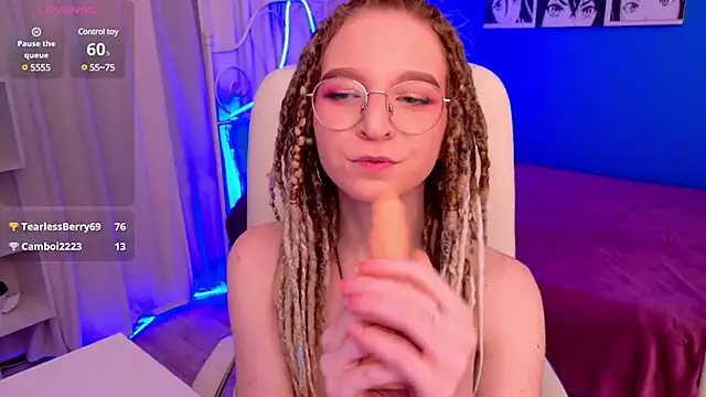 VioletShine online show from February 7, 2:58 pm