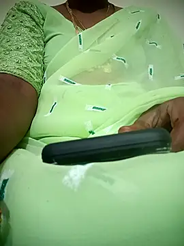 Snapshot of Telugu-mirchi chatting on November 1, 6:32 pm Telugu-mirchi online show from November 1, 6:32 pm