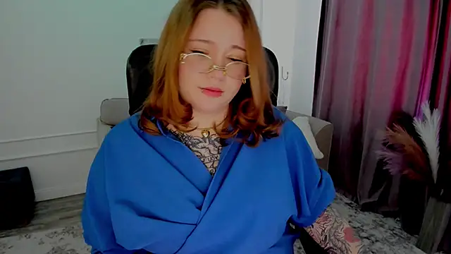 MoonLghte online show from January 22, 6:42 am