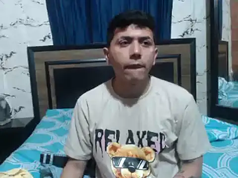 Snapshot of Horny_dirty_boy chatting on January 2, 3:48 am Horny dirty boy online show from January 2, 3:48 am