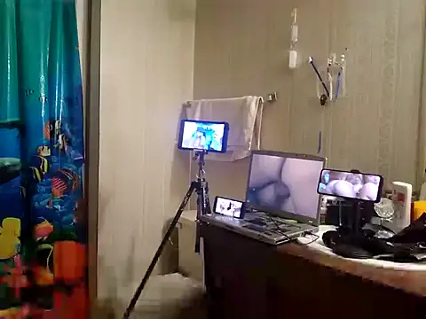 Snapshot of jockstrapstud chatting on December 30, 4:31 am jockstrapstud online show from December 30, 4:31 am