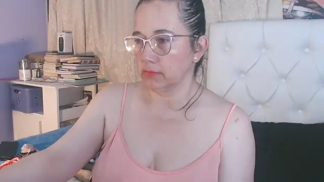 maturepriscila online show from February 28, 6:31 pm