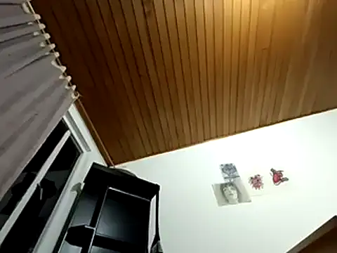 Nicky smith   online show from December 2, 1:36 am