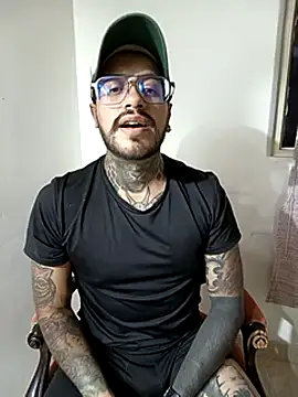 Nicky smith   online show from December 9, 11:03 pm