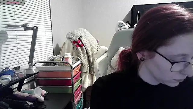 LilyFoxxx online show from January 22, 4:55 am