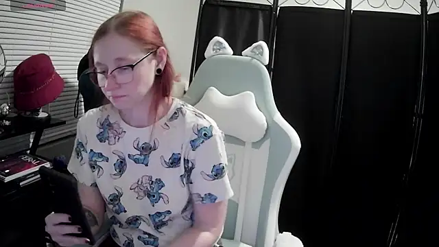 LilyFoxxx online show from March 14, 3:26 am