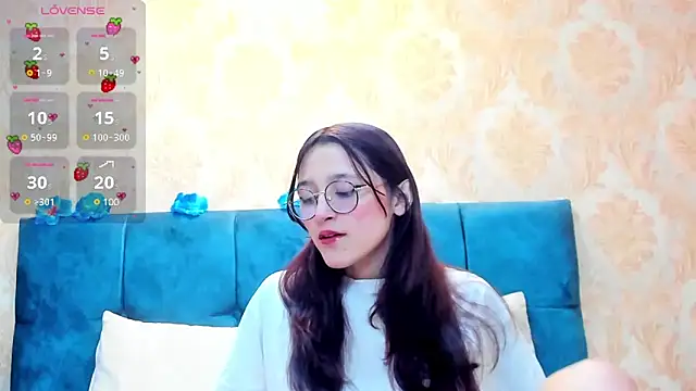 Snapshot of AddisonMars chatting on December 6, 4:03 am AddisonMars online show from December 6, 4:03 am