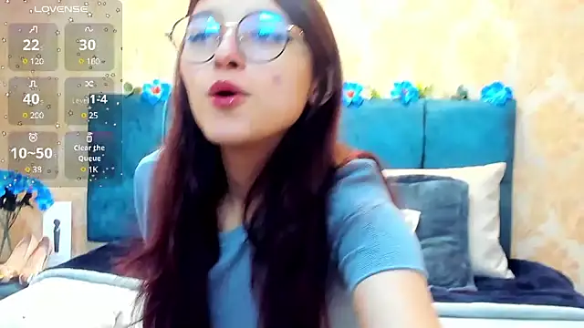 Snapshot of AddisonMars chatting on December 16, 4:02 am AddisonMars online show from December 16, 4:02 am