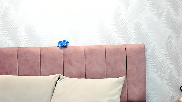 Snapshot of AddisonMars chatting on January 11, 12:29 pm AddisonMars online show from January 11, 12:29 pm