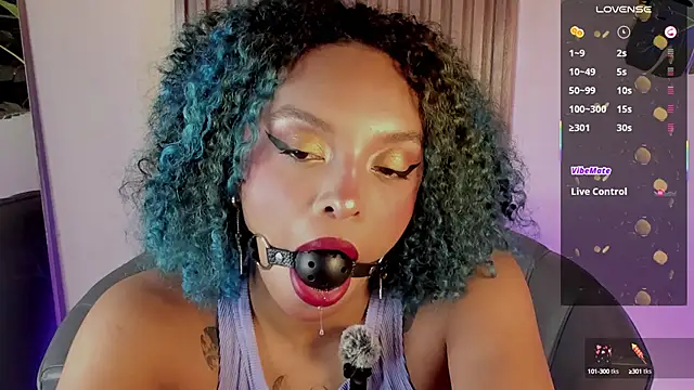 Snapshot of ened_nessa chatting on September 24, 1:03 pm ened nessa online show from September 24, 1:03 pm