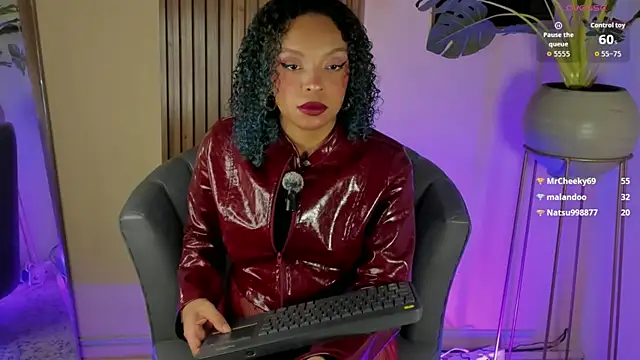 Snapshot of ened_nessa chatting on October 9, 12:58 pm ened nessa online show from October 9, 12:58 pm