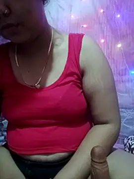 Snapshot of Super-Couple chatting on November 4, 11:26 pm Super-Couple online show from November 4, 11:26 pm