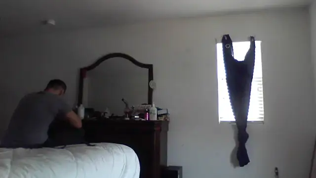 2Fly4Guy online show from March 1, 8:10 pm