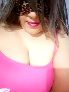 Snapshot of Osha10 chatting on January 17, 10:23 pm Osha10 online show from January 17, 10:23 pm