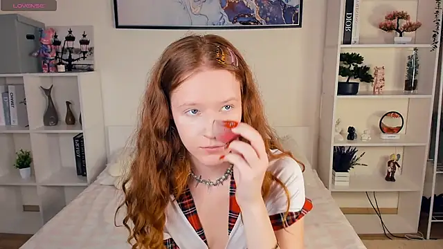 ZaraBluitt online show from January 18, 7:28 am