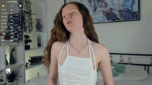 ZaraBluitt online show from March 21, 7:33 am