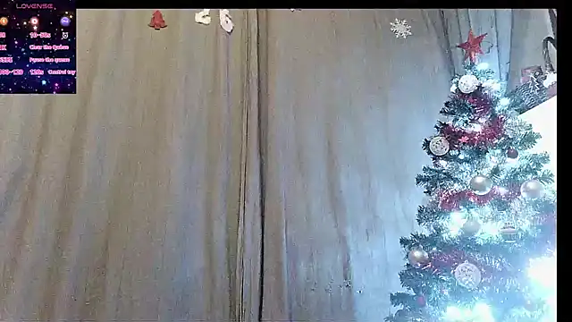 Snapshot of Skinnyshiny_boy chatting on December 13, 11:43 pm Skinnyshiny boy online show from December 13, 11:43 pm