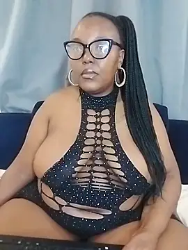 Snapshot of CHERRYYUMMY chatting on October 24, 11:17 am CHERRYYUMMY online show from October 24, 11:17 am