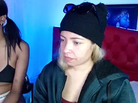 MISSANDRE4 online show from December 26, 7:49 pm