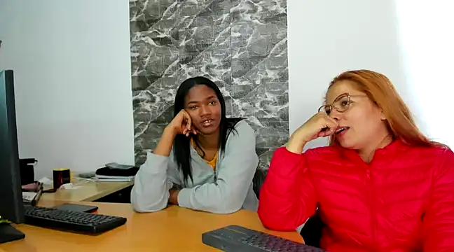 MISSANDRE4 online show from January 16, 5:23 pm