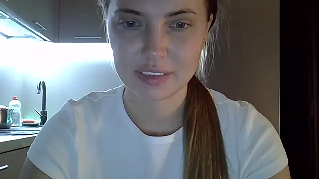 Lucky Anna online show from October 25, 6:24 pm