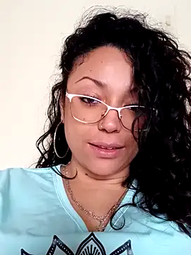 Snapshot of Lunavega1 chatting on December 17, 8:26 pm Lunavega1 online show from December 17, 8:26 pm