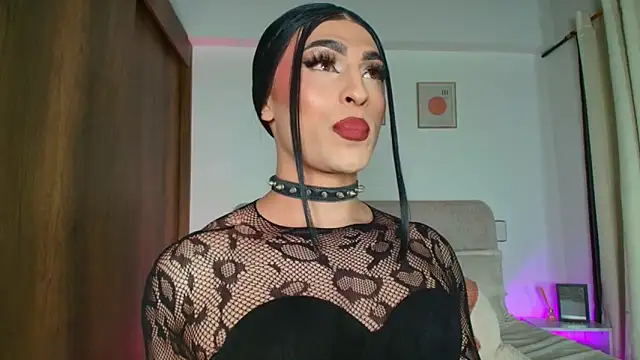 Snapshot of KarolPorttela chatting on September 18, 12:23 am KarolPorttela online show from September 18, 12:23 am