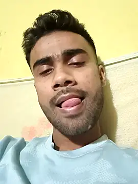 Skinny Bigass 23 online show from February 18, 6:58 pm