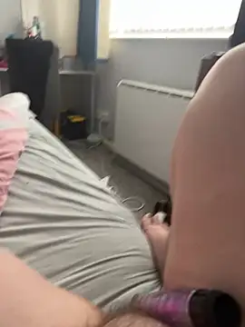 Snapshot of AmberTaylorXxx chatting on February 19, 11:28 am AmberTaylorXxx online show from February 19, 11:28 am