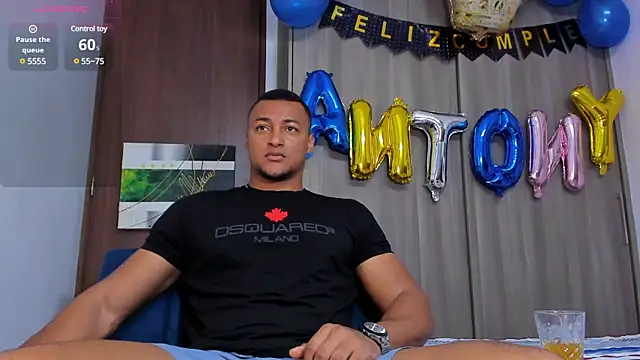 Snapshot of AnthonyWhite24 chatting on January 25, 1:10 am AnthonyWhite24 online show from January 25, 1:10 am