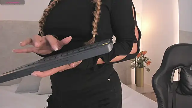 Saori newman online show from November 8, 11:54 am