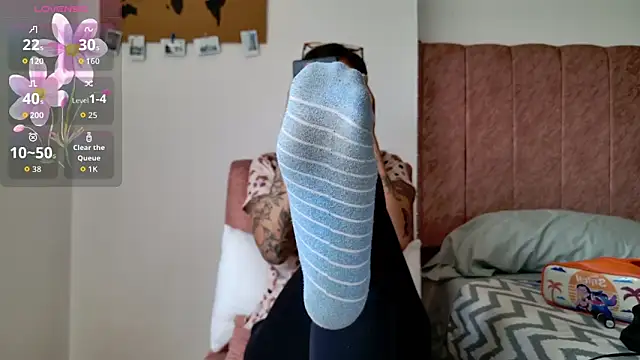 Emmy petit online show from March 20, 3:50 pm