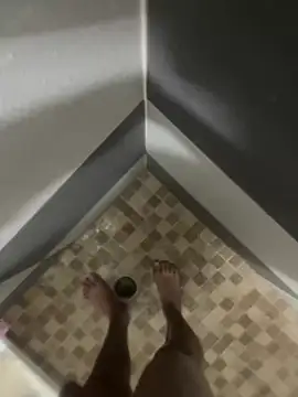 Snapshot of mylovetr1 chatting on December 12, 7:30 am mylovetr1 online show from December 12, 7:30 am