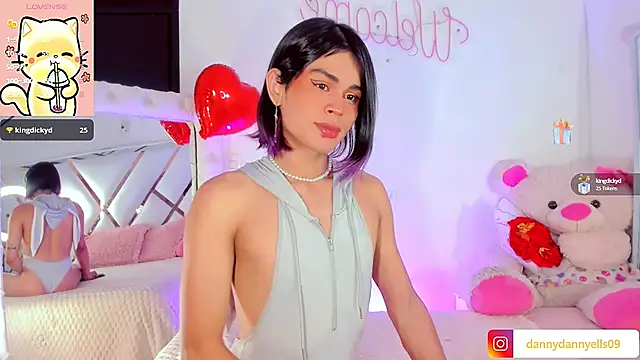 sweet dannyfem online show from February 15, 5:41 am
