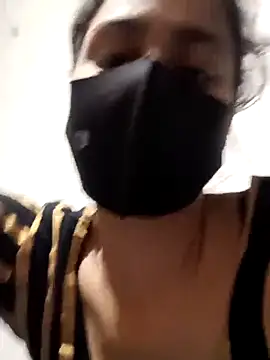 Snapshot of magicmoment00786 chatting on December 4, 5:11 pm magicmoment00786 online show from December 4, 5:11 pm