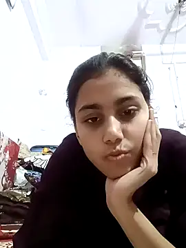 Snapshot of magicmoment00786 chatting on December 8, 12:30 pm magicmoment00786 online show from December 8, 12:30 pm