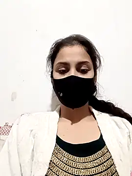 Snapshot of magicmoment00786 chatting on December 19, 4:35 pm magicmoment00786 online show from December 19, 4:35 pm