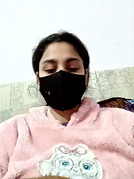 Snapshot of magicmoment00786 chatting on January 18, 7:38 am magicmoment00786 online show from January 18, 7:38 am