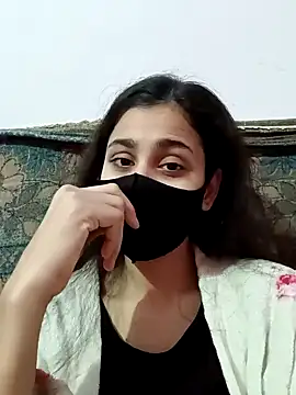 Snapshot of magicmoment00786 chatting on January 24, 9:28 am magicmoment00786 online show from January 24, 9:28 am