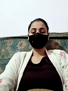 Snapshot of magicmoment00786 chatting on January 26, 8:03 am magicmoment00786 online show from January 26, 8:03 am