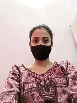 Snapshot of magicmoment00786 chatting on February 18, 7:10 am magicmoment00786 online show from February 18, 7:10 am