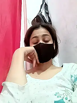 Snapshot of magicmoment00786 chatting on October 21, 8:37 am magicmoment00786 online show from October 21, 8:37 am