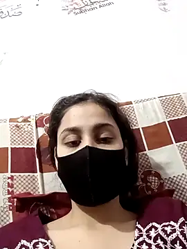 Snapshot of magicmoment00786 chatting on November 8, 1:33 pm magicmoment00786 online show from November 8, 1:33 pm