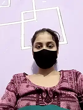 Snapshot of magicmoment00786 chatting on November 17, 1:06 pm magicmoment00786 online show from November 17, 1:06 pm