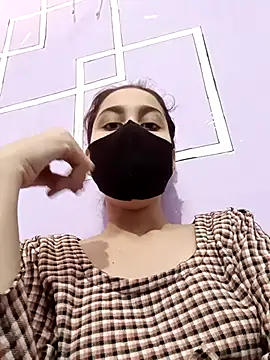 Snapshot of magicmoment00786 chatting on November 25, 6:57 am magicmoment00786 online show from November 25, 6:57 am