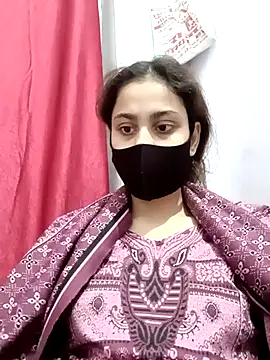 Snapshot of magicmoment00786 chatting on November 28, 1:25 pm magicmoment00786 online show from November 28, 1:25 pm