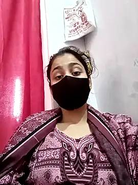 Snapshot of magicmoment00786 chatting on November 30, 6:50 am magicmoment00786 online show from November 30, 6:50 am