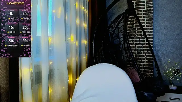 Evacadooo online show from November 16, 2:06 am