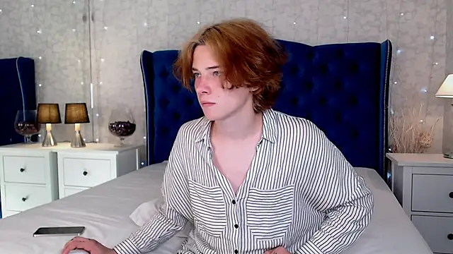 iwillfall online show from September 15, 9:48 pm