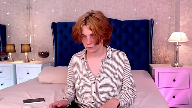 iwillfall online show from September 16, 9:27 pm